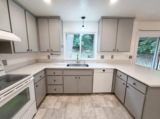 862 Grice Ln, Placerville, CA 95667