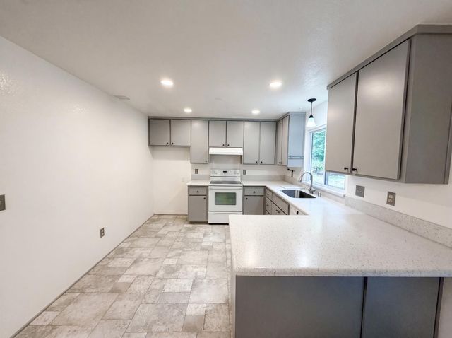 862 Grice Ln, Placerville, CA 95667