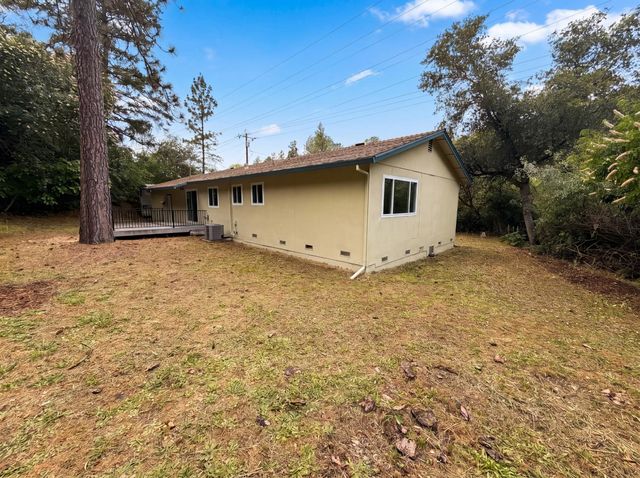 862 Grice Ln, Placerville, CA 95667