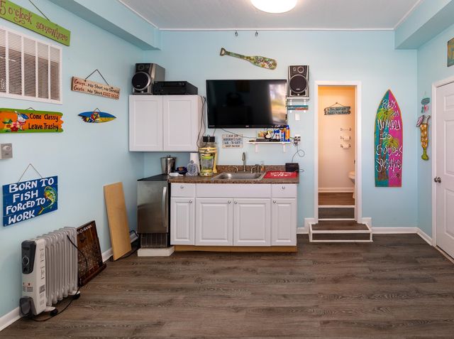 22020 Frio Drive, Galveston, TX 77554