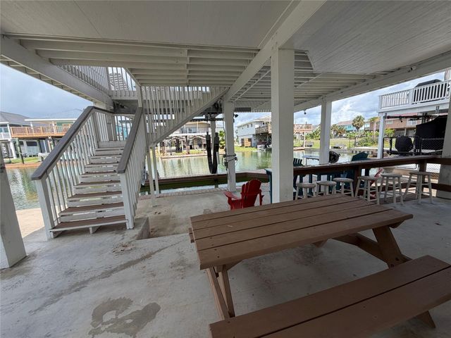 22020 Frio Drive, Galveston, TX 77554