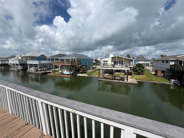 22020 Frio Drive, Galveston, TX 77554