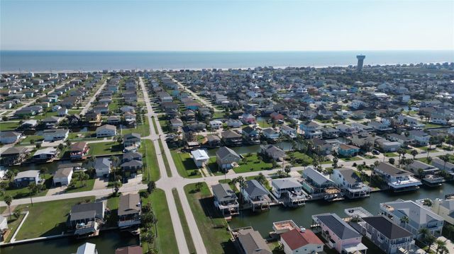 22020 Frio Drive, Galveston, TX 77554