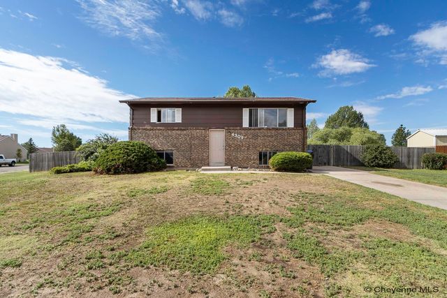 4309 RIO VERDE ST, Cheyenne, WY 82009