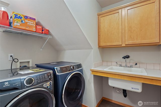 308 170th Place SE, Bothell, WA 98012