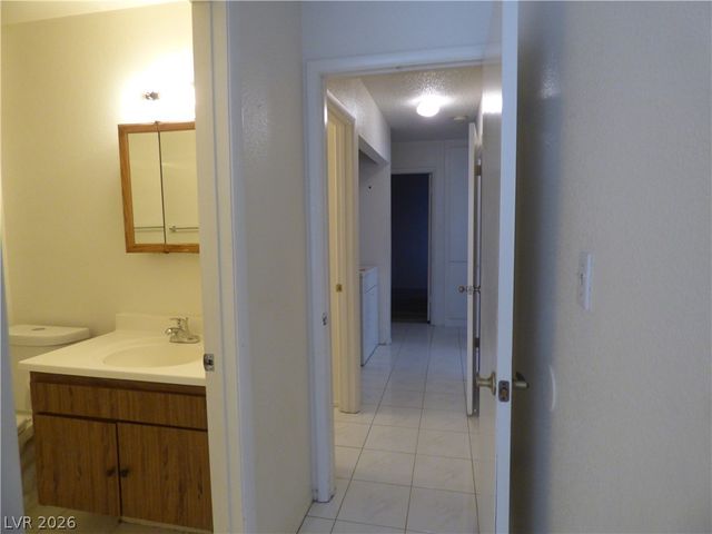 7043 Forest Vista Street, Las Vegas, NV 89147