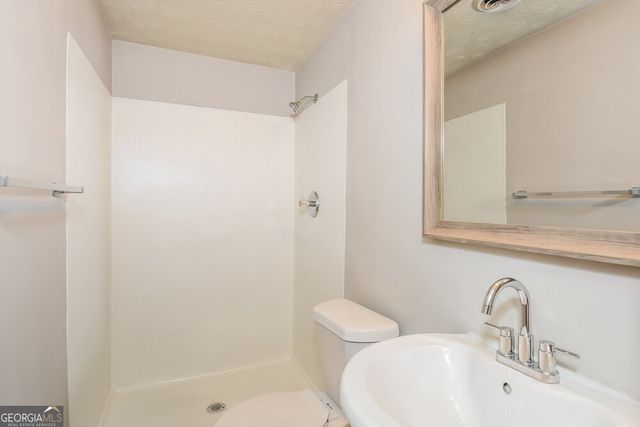 1860 Suwanee Ridge Court, Lawrenceville, GA 30043