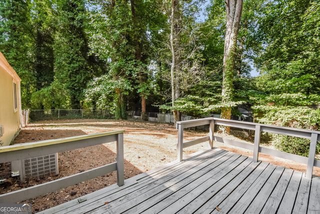 1860 Suwanee Ridge Court, Lawrenceville, GA 30043