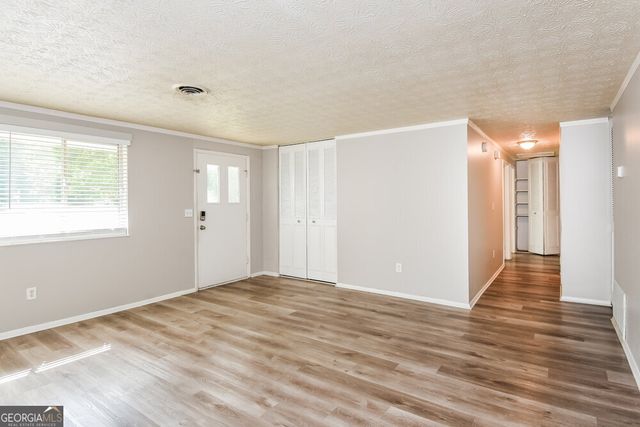 1860 Suwanee Ridge Court, Lawrenceville, GA 30043