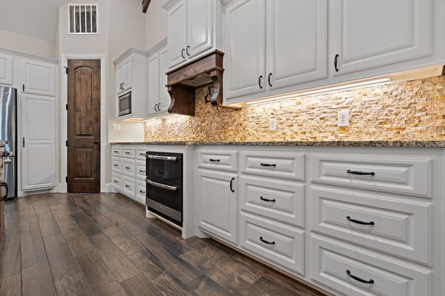 1211 County Road 1024, Glen Rose, TX 76043