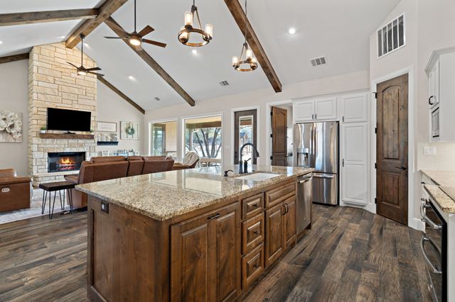 1211 County Road 1024, Glen Rose, TX 76043