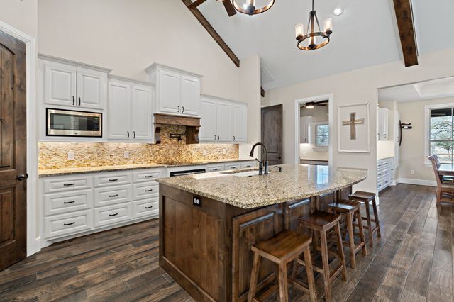 1211 County Road 1024, Glen Rose, TX 76043