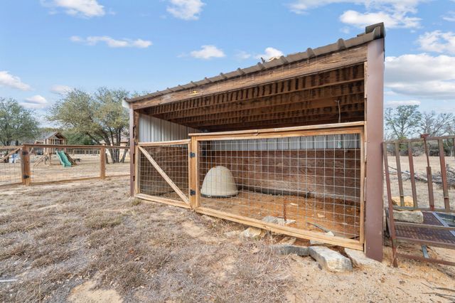 1211 County Road 1024, Glen Rose, TX 76043