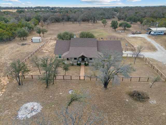 1211 County Road 1024, Glen Rose, TX 76043