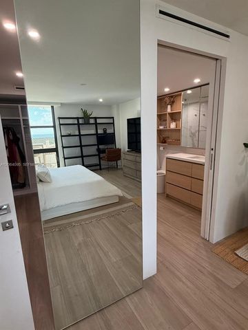 1111 Crandon Blvd B1004, Key Biscayne, FL 33149