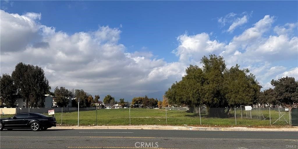 1373 E Holt, Ontario, CA 91761