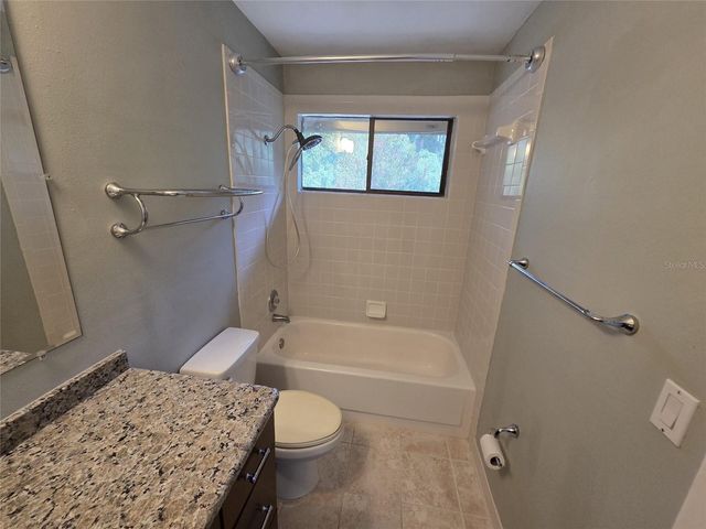 2478 FOREST WAY, Gainesville, FL 32605