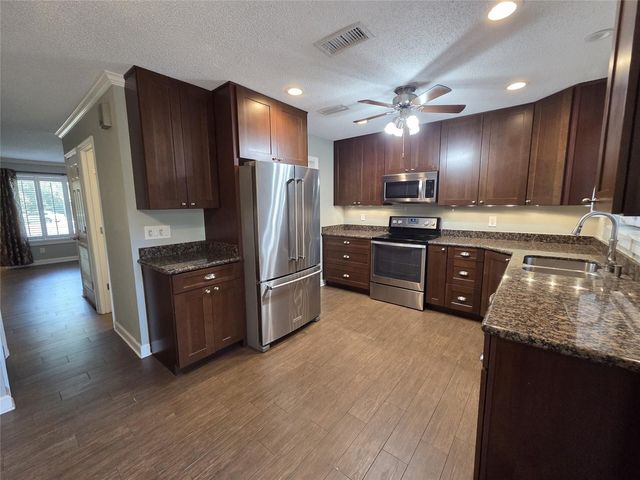 2478 FOREST WAY, Gainesville, FL 32605