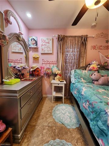 5214 Carlton ST, Naples, FL 34113