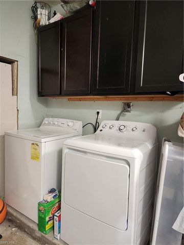 5214 Carlton ST, Naples, FL 34113