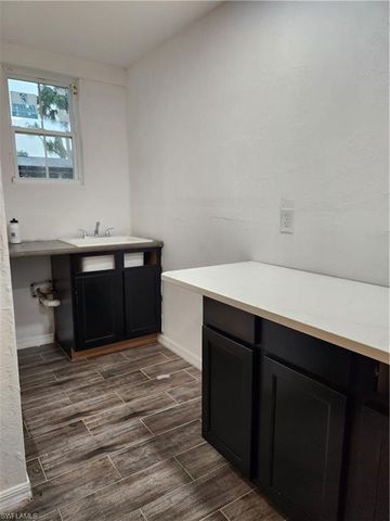 5214 Carlton ST, Naples, FL 34113