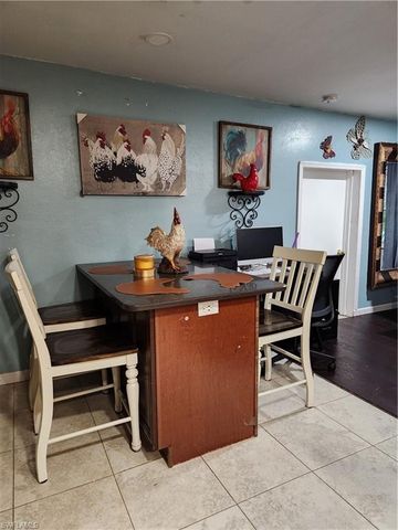 5214 Carlton ST, Naples, FL 34113