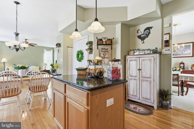 4525 DEEP GLEN WAY, Doylestown, PA 18902