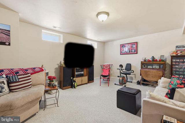 4525 DEEP GLEN WAY, Doylestown, PA 18902