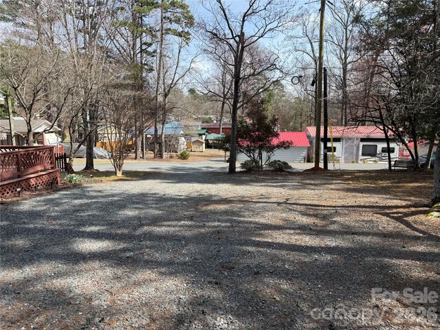 102 Doe Court G76, Mount Gilead, NC 27306