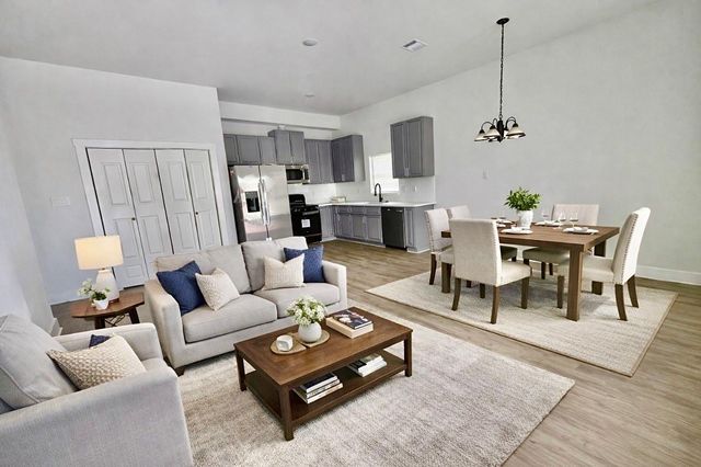 7989 Sunbury Street, Houston, TX 77028