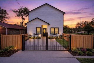 7989 Sunbury Street, Houston, TX 77028