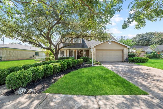3906 Green Fields Drive, Sugar Land, TX 77479