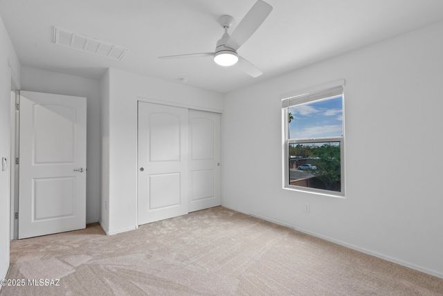 1008 E Descent Street, Tucson, AZ 85719