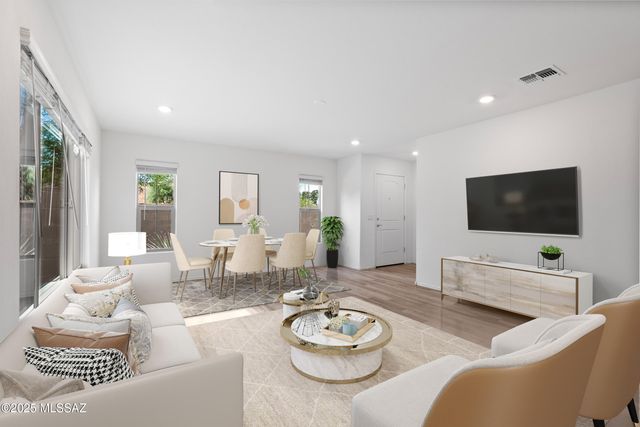 1008 E Descent Street, Tucson, AZ 85719