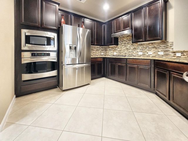 7508 Colina Vista LOOP B, Austin, TX 78750