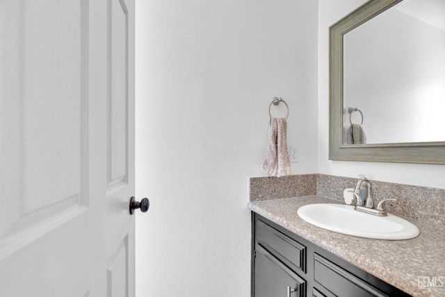 1437 Libra Court, Bakersfield, CA 93309