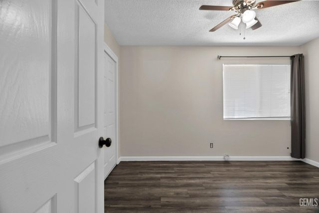 1437 Libra Court, Bakersfield, CA 93309