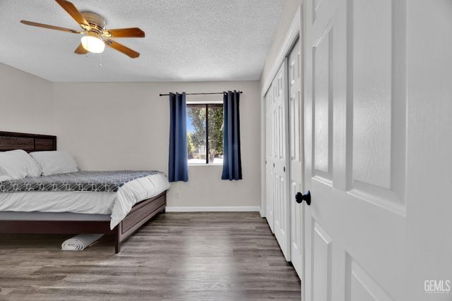 1437 Libra Court, Bakersfield, CA 93309