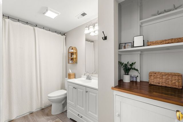 315 Rantoul St 106, Beverly, MA 01915