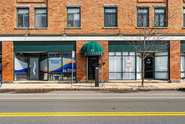 315 Rantoul St 106, Beverly, MA 01915