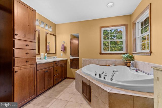 14731 SHIMPSTOWN RD, Mercersburg, PA 17236