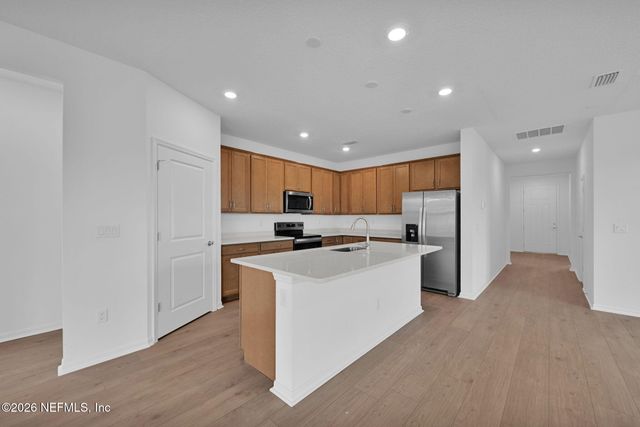 3401 AMERICANA Drive, Green Cove Springs, FL 32043