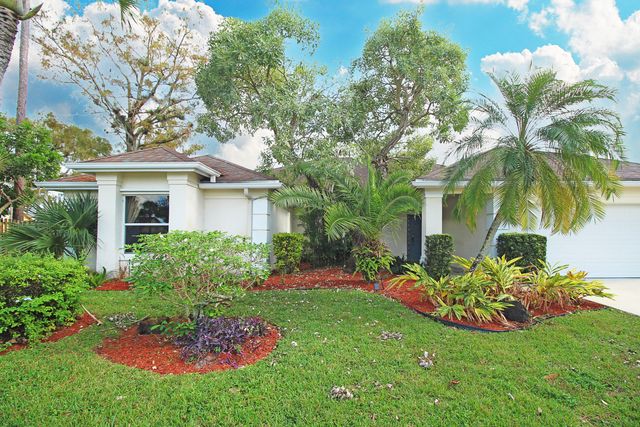 896 ROSE Court, Wellington, FL 33414