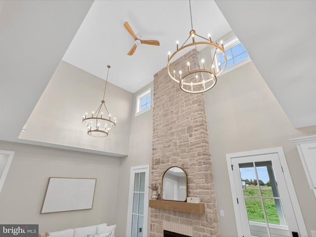 297 SARSEN DR, Lititz, PA 17543