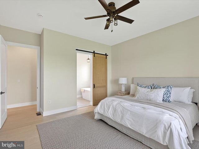 297 SARSEN DR, Lititz, PA 17543