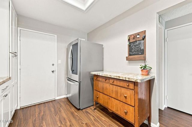 421 E Shoshone Street, Ventura, CA 93001