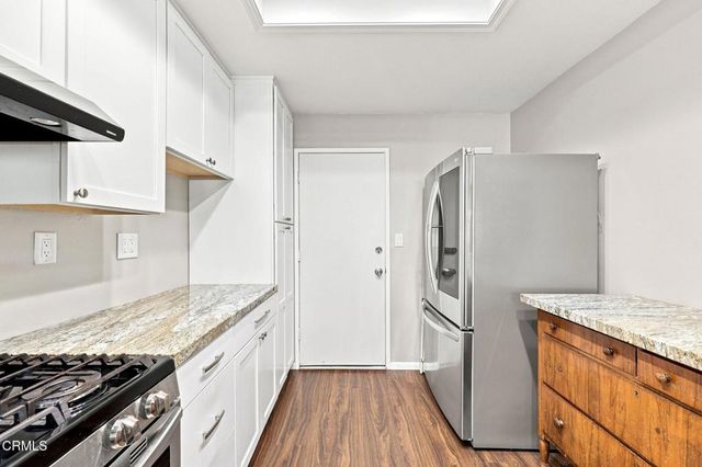 421 E Shoshone Street, Ventura, CA 93001