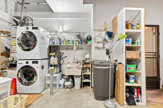 421 E Shoshone Street, Ventura, CA 93001