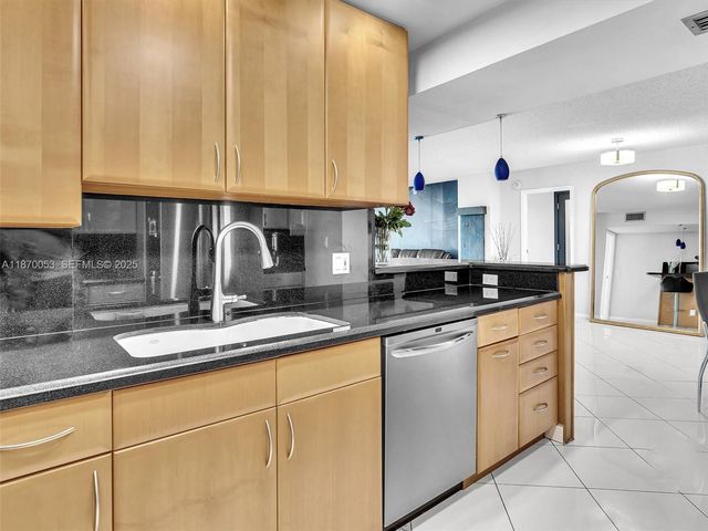 1500 S Ocean Drive 3E, Hollywood, FL 33019