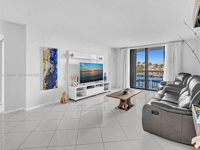 1500 S Ocean Drive 3E, Hollywood, FL 33019